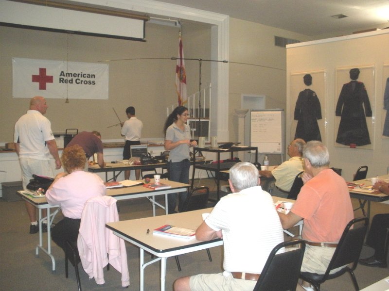 Red Cross Class10-10-09 003.jpg